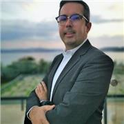 DIRECTOR DE HOTEL CON EXPERIENCIA DOCENTE EN ECONOMIA